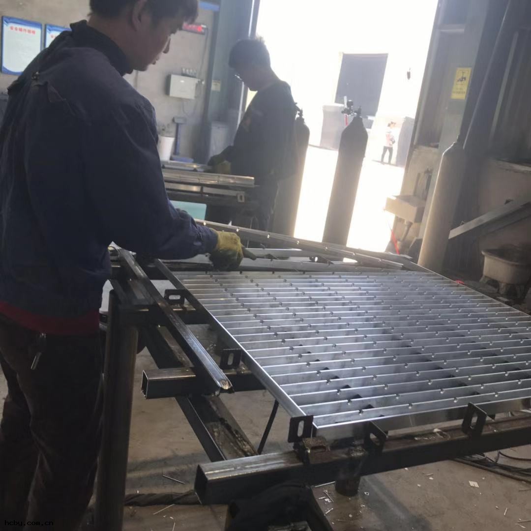 鋼格柵平台.jpg