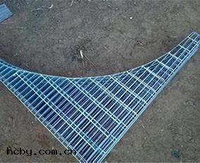 異型(xíng)鋼格柵板