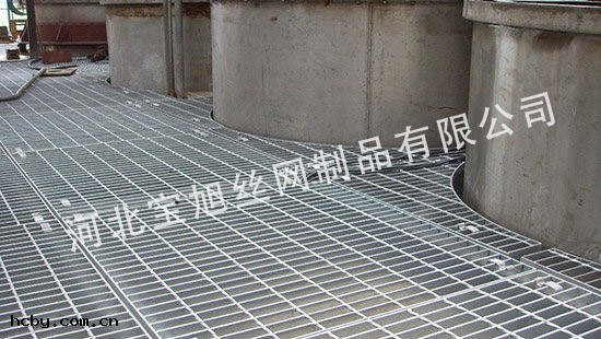 河南鄭州電(diàn)廠平(píng)台鋼格(gé)板案(àn)例