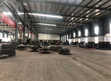 鋼格(gé)板人工焊接車間