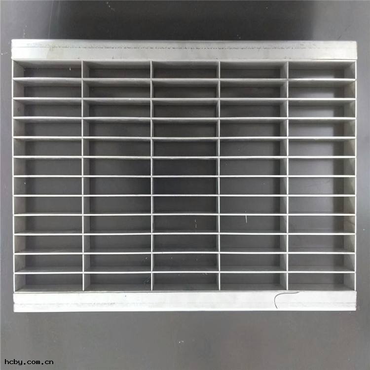 不鏽鋼格(gé)柵板