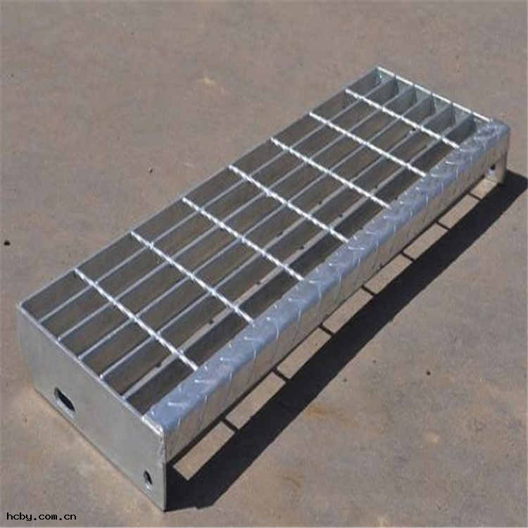 鋼格(gé)柵踏步