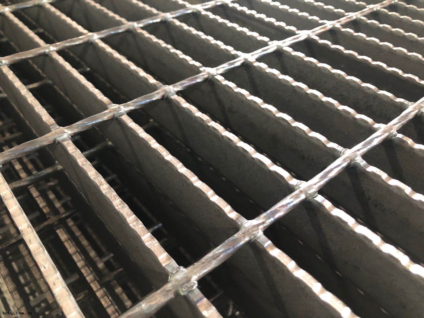 壓(yā)焊鋼格板